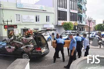 Telde despide con honores y lágrimas a su agente Martín Calzada (Foto Francisco Javier Santana)